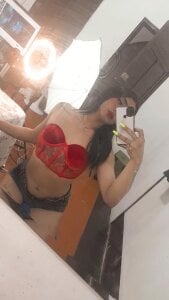 Alezkathompson Public Pic