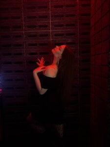 SirenScarlette Public Pic 3