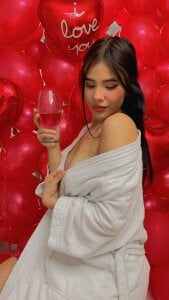 Emily_Beltonn COME GET WET WITH ME Foto 3