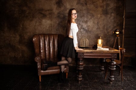 BetsyKiss Just your teacher🧐 Pic 4