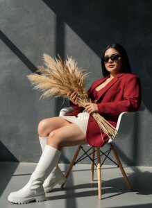 ElenaLane I'm not looking for attention, I already have it. Immagine  2