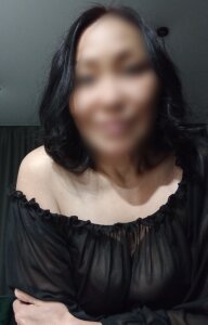 Join Qweenti Live Sex Chat - Profiles, Reviews, & Porn