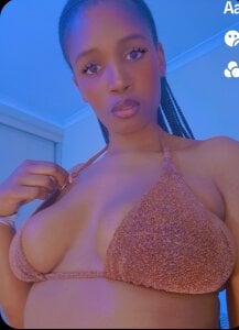 Kinkyy_ Public Pic 6