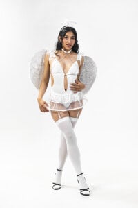 ValentiinaCruz Trick or treat! 😇 Foto 3