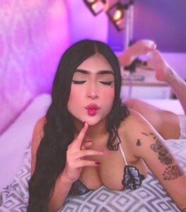 georgiia_cm cute little eyes 👀😍 Foto 2