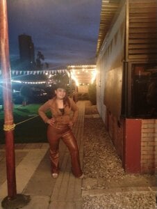 VickyJohnson1 Dressed to Tempt You Gambar 3