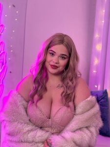 Elegant_Eliss I can be different: blonde or black, calm or wild😈 Fotka 4