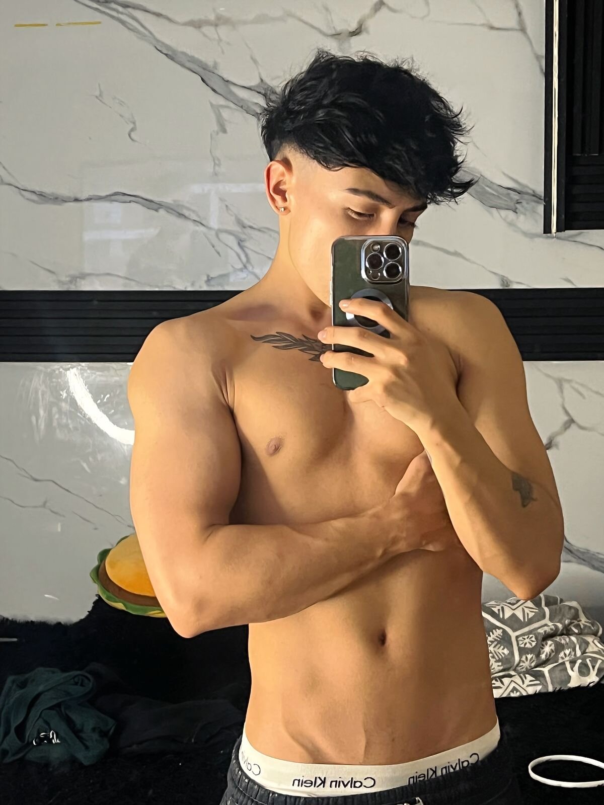 Saimonvela Trending Plaatje 5256