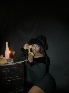 nikkystorm1_ Call me in this new year !! Pic 6