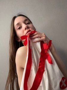 PetraHambelton naughty nurse Pic