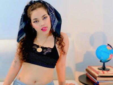 luna_veega Public Immagine  3