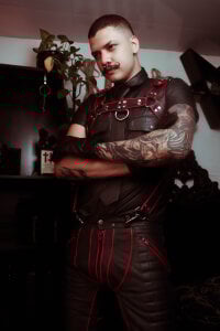 allanhurtss RED LEATHER LOOK Pic 2