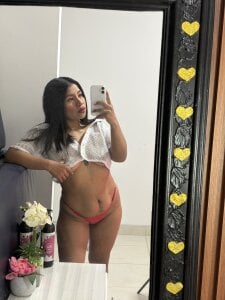 Latina_candy01 A casual day😈 Foto 3