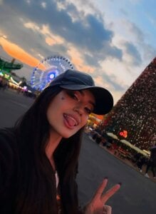 IsaDiiaz amusement park Billede 2