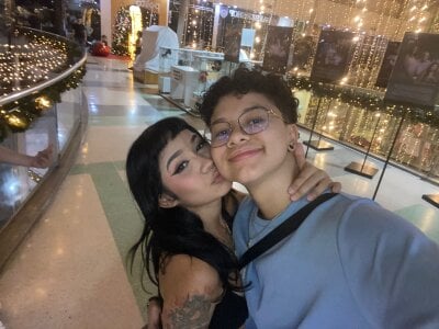 us being happy very happy 🌺🌼 de azul_honey Foto 5