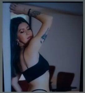 HannaOwen_ Public Gambar