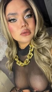 10inchs_Maxie Public Pic 5