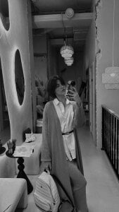 EleneButton Feel my vibe 👀✨ Pic 3