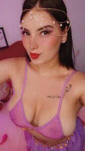 LucianaTomson 🎃 Halloween girl 🎃 Pic 2