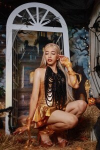 IsabellaFrancois happy hallowen Pic 3