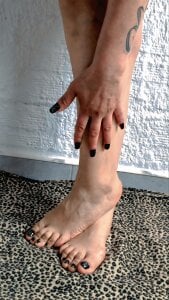 Trinityy__ Yesterday I took a break to do some repairs on my nails and get a little prettier 🌸🥰😘💋 Foto