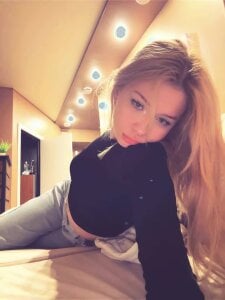 MollyPeachs Public Billede 2