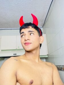 niall_falcon Halloween Gambar 6