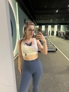 gym girl de NicolaHulse  5 photos