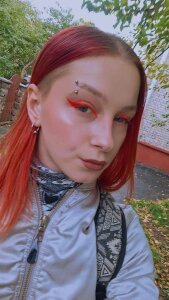 CarlitaSiner Public Pic 2