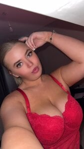 KaylaTrudi Public Pic 6