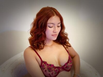 Kloe_Candy1 red for you Pic 6