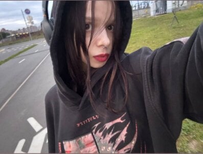 your Lilith de crystal_lilith  2 Imagens