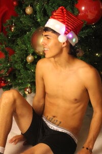 MERRY CHRISTMAS 🧡❤❤ de Ethan_Jamees  2 Imagens