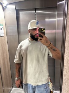 Harrishairy Public Pic 4