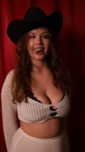 new de BeatriceShine  3 Imagens