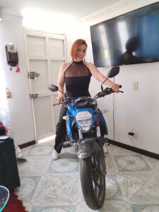 antonela-tompson hello Poză