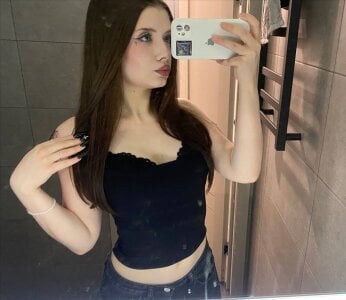 A look through the glass de AngelenaCrittendon  3 Imagens