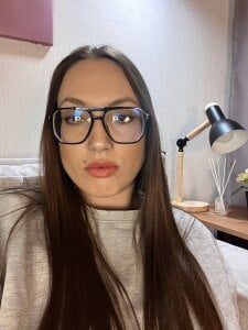 Alicia_Wood Public Foto 5