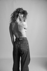 CarinaCurly self-portrait Pic 9