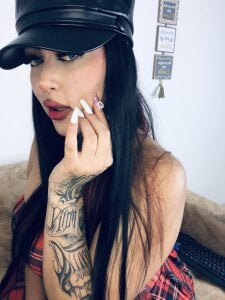 hollycute__ “Your eyes on me”💋 Pic 4