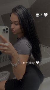 EvvaLovvia Public Pic 6