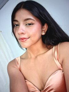 Charllote_Evans
