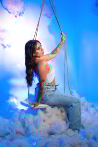 Andreita_JonesYour favorite fantasy this Valentine's Day 💖 Bild 3