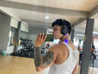 STEFAN_WONDER: you will kiss my neck ( фото)