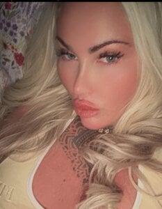 Candy-RoseUK Public Pic