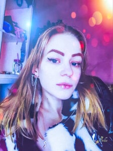 Jana-Bella Your Queen Pic 2