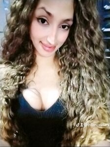 hilary_rodriguez I'm your favorite girl 🤤😏😋 Pic 2