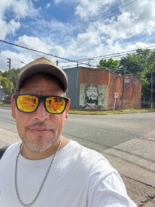 gordorichardのYo Richardの 3枚の写真