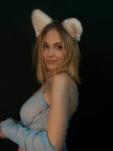 Gina_Gina_love Public Pic 4