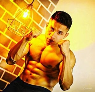 zeus_7777 master muscle hot Foto